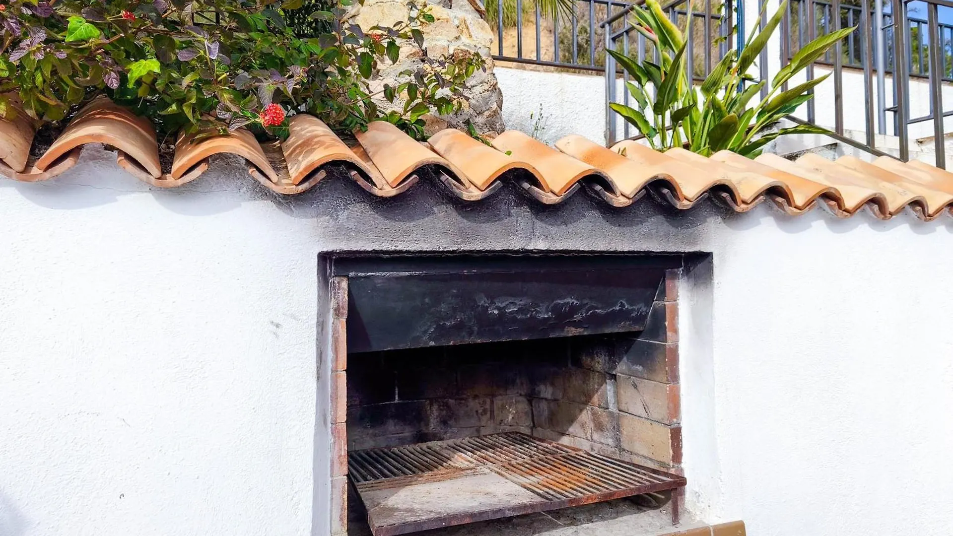 Pinzon, Gezellige Familievilla Met Groot Zwembad. Lloret de Mar Appartement