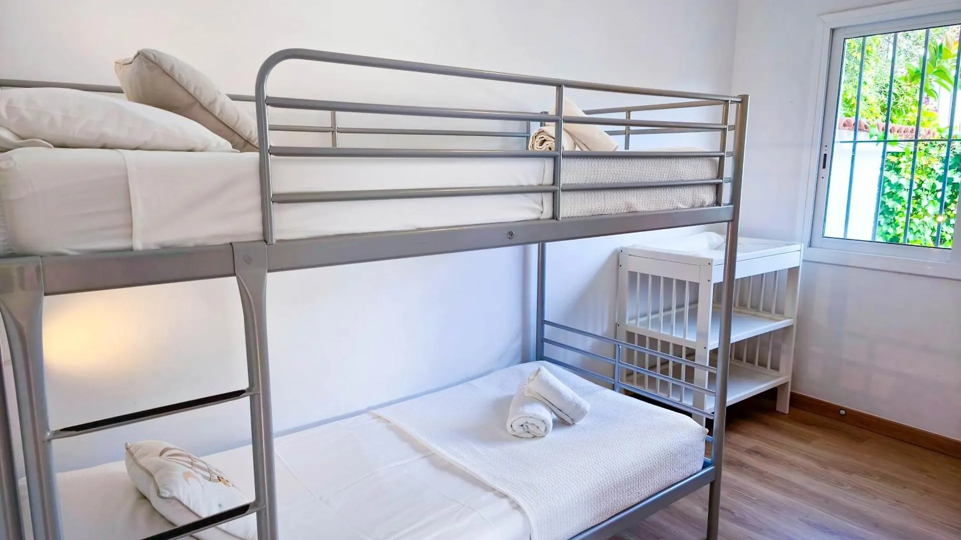 Appartement Pinzon, Gezellige Familievilla Met Groot Zwembad. Lloret de Mar